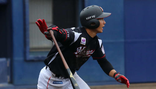 ロッテ藤原恭大（2019年4月14日撮影）