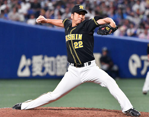 2番手で登板し力投する藤川（撮影・上田博志）