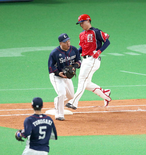 日本ハム対西武　3回裏日本ハム1死、清宮は投ゴロに終わる（撮影・佐藤翔太）