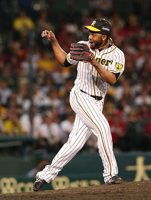 9回に登板するドリス（撮影・上山淳一）