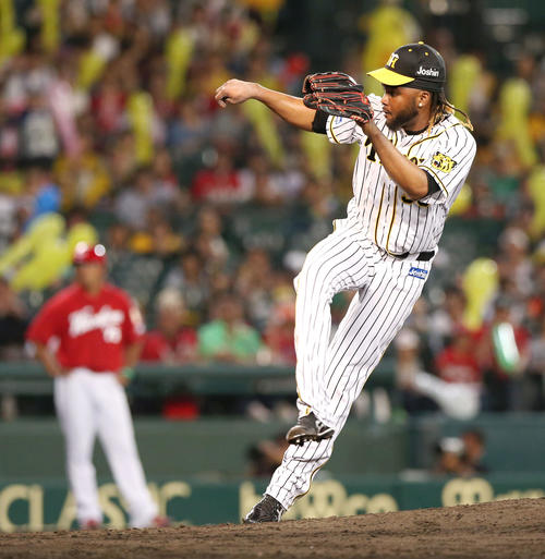 阪神対広島　試合を締めたラファエル・ドリス（撮影・上山淳一）