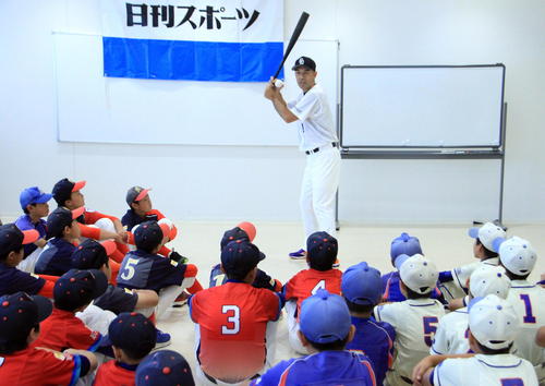 「タイミング」と「しっかり強く振る」ことが打撃の基本だ