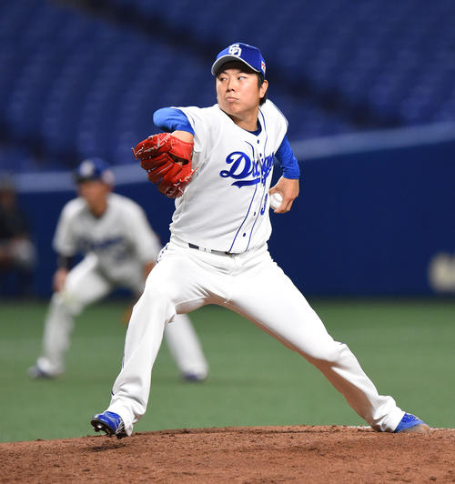 ウエスタンリーグ中日対阪神　6回表、登板する松葉貴大（撮影・森本幸一）