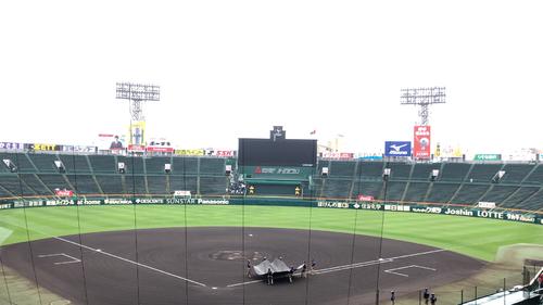 午後3時半ごろの甲子園球場のグラウンド状況