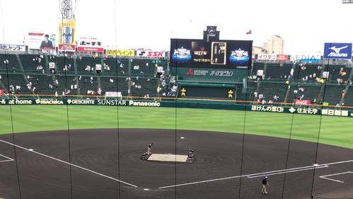 午後3時40分ごろの甲子園球場のグラウンド状況