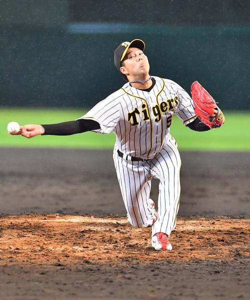 全セ3番手で登板した青柳（撮影・上田博志）