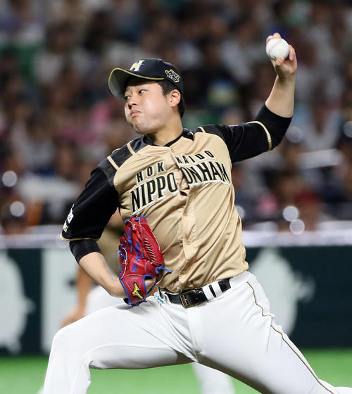 ソフトバンク対日本ハム　ソフトバンク打線を相手に力投する堀（撮影・栗木一考）