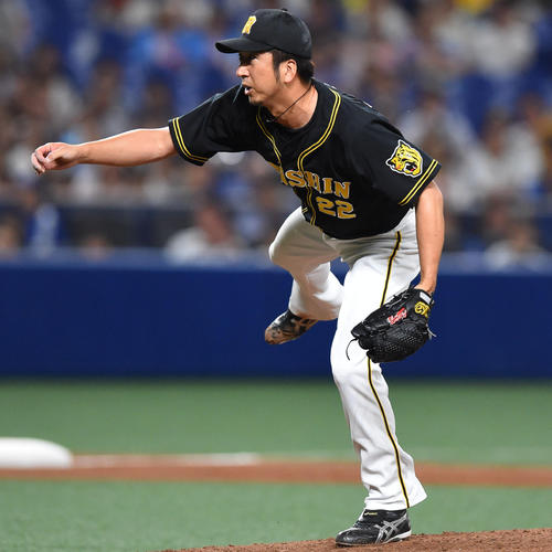 中日対阪神戦　7回裏、阪神2番手で登板する藤川球児（撮影・森本幸一）＝2019年7月15日、ナゴヤドーム