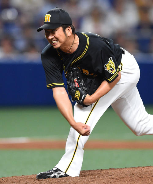 中日対阪神戦　7回裏、阪神2番手で登板する藤川球児（撮影・森本幸一）
