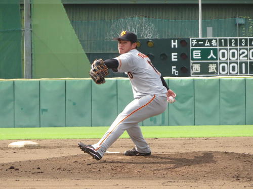 イースタン・リーグ西武戦で移籍後初登板した巨人古川（撮影・久保賢吾）