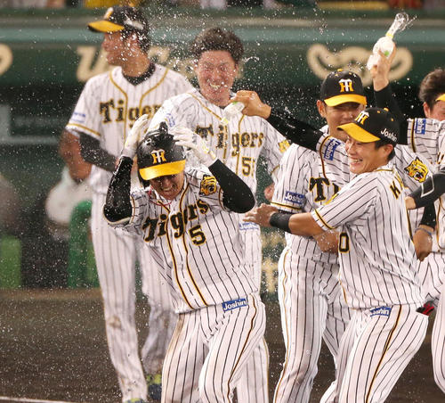 阪神近本 本当にいいなと 新応援歌に応えるｖ犠飛 プロ野球 日刊スポーツ