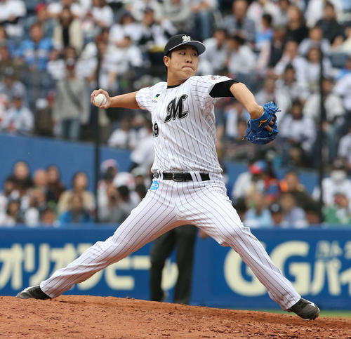 ロッテ西野勇士（2016年4月10日撮影）