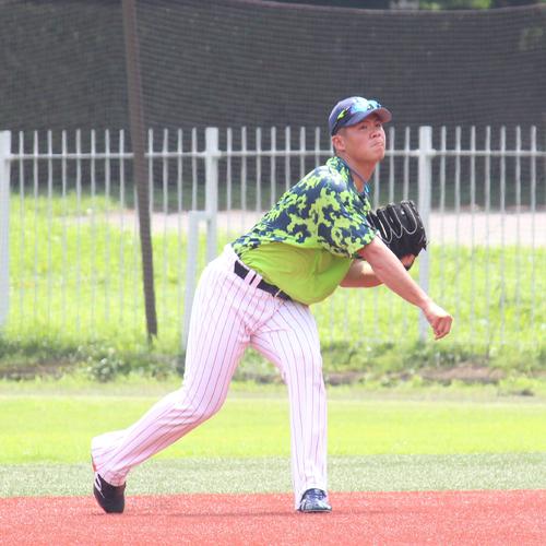 先発練習に合流したヤクルト清水（撮影・保坂恭子）
