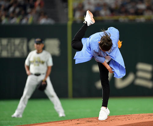 （撮影・滝沢徹郎）