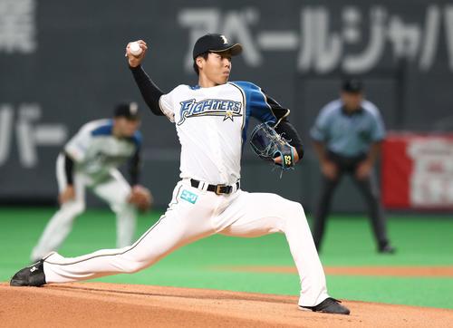 日本ハム対ソフトバンク　日本ハム先発の杉浦（撮影・黒川智章）