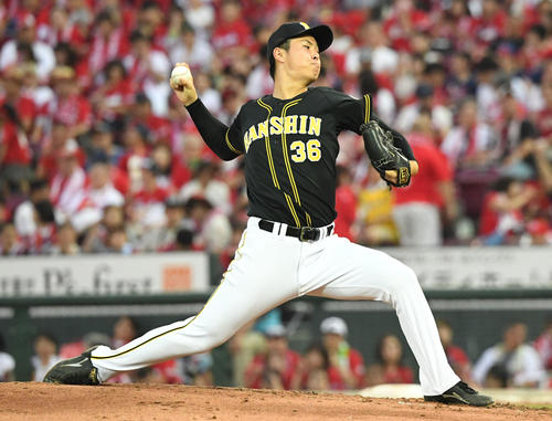広島対阪神　2番手で登板する浜地（撮影・奥田泰也）
