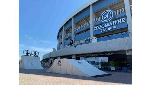 ZOZOマリン正面エリアに設置されたBMXフリースタイルパーク（球団提供）