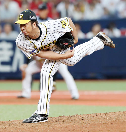 阪神対広島　9回表、阪神5番手で登板する藤川（撮影・加藤哉）