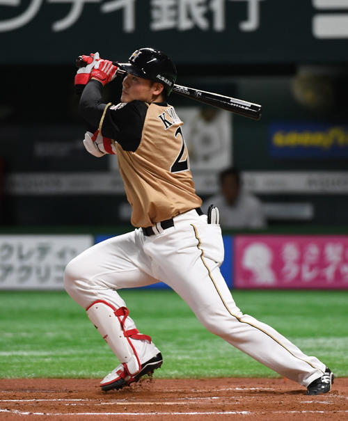 ソフトバンク対日本ハム　7回表日本ハム無死、清宮幸太郎は中前打を放つ（撮影・今浪浩三）