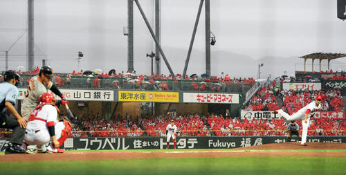広島対巨人　1回表巨人2死一塁、岡本を見逃し三振に仕留める野村（撮影・たえ見朱実）