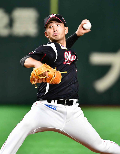日本ハム対ロッテ　ロッテ先発の小島（撮影・小沢裕）
