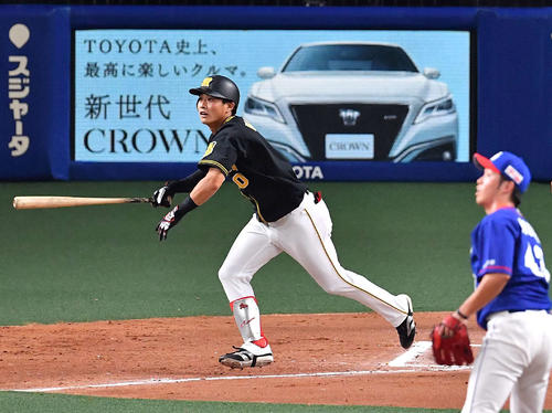 14日、中日戦で本塁打を放った木浪