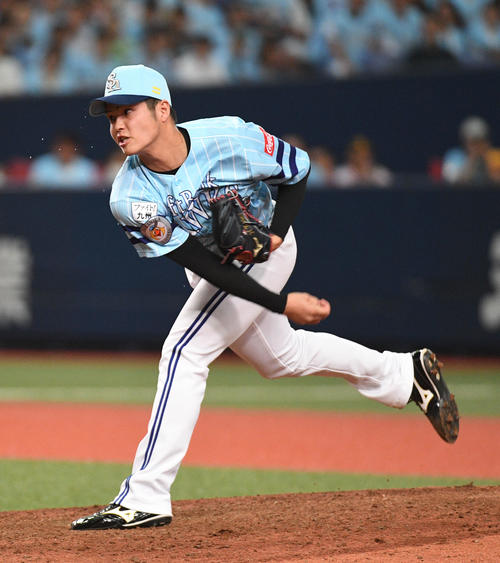 ソフトバンク対西武　7回表西武無死から登板した甲斐野央（撮影・渦原淳）