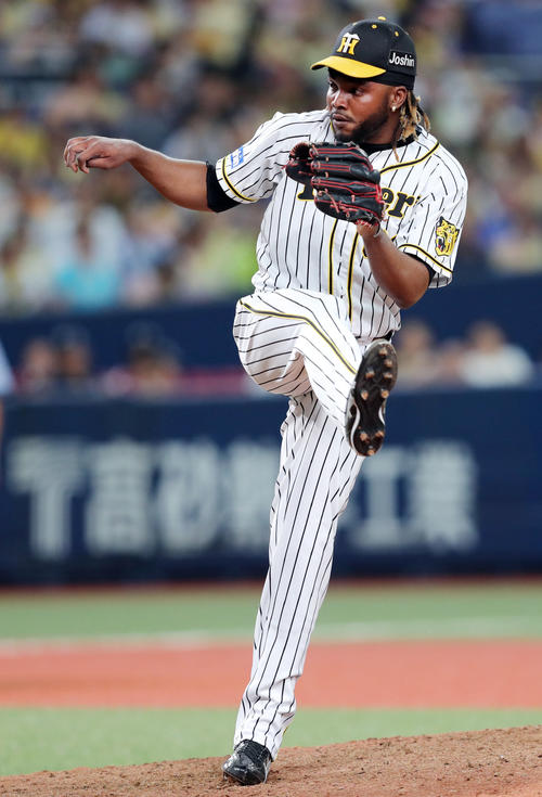 阪神対DeNA　8回から登板するラファエル・ドリス（撮影・前田充）