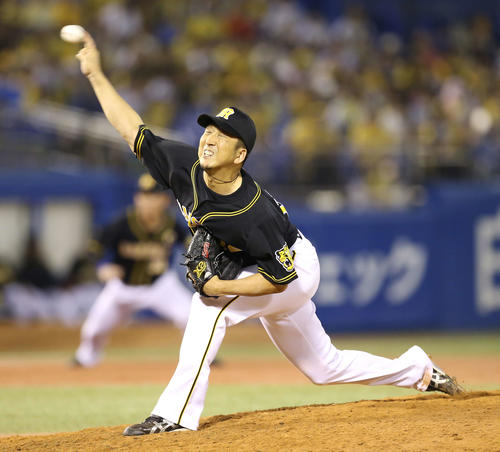 ヤクルト対阪神　9回裏に阪神5番手で登板した藤川（撮影・河野匠）