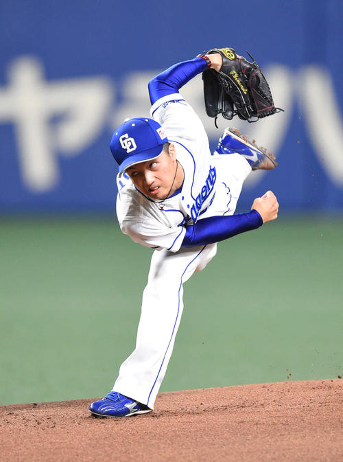 中日対広島　2勝目を挙げた中日先発の山本（撮影・森本幸一）