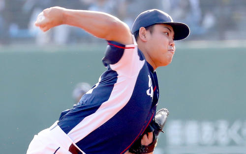 日本ハム対西武　7回から登板した西部平良（撮影・佐藤翔太）