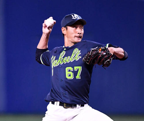 ヤクルト3番手の平井（撮影・前岡正明）