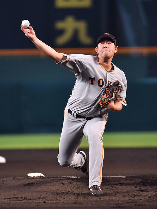 阪神対巨人　巨人先発山口俊（撮影・上田博志）