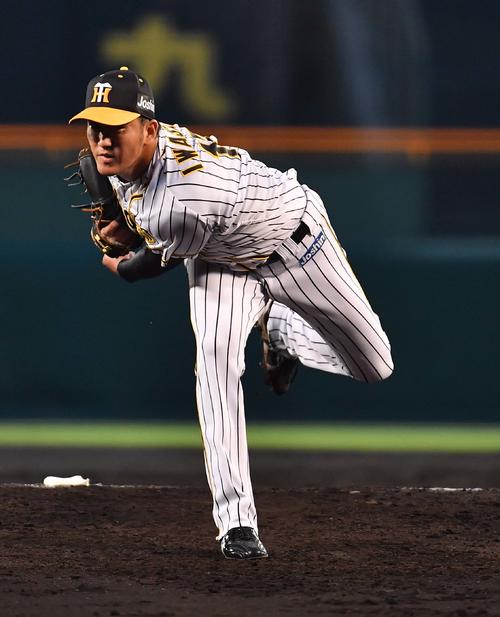 阪神対巨人　阪神先発の岩貞（撮影・上田博志）