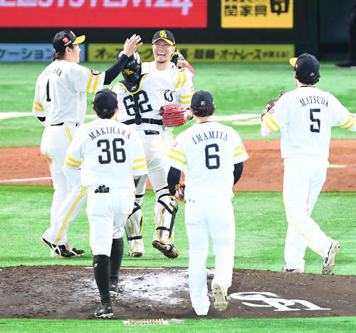 Template:日本プロ野球ノーヒットノーラン達成者