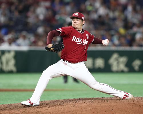日本ハム対楽天　9回に登板の松井（撮影・黒川智章）