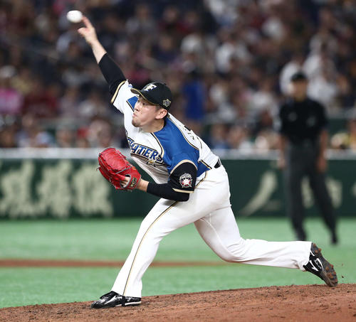 日本ハム対楽天　5回に登板した西村（撮影・黒川智章）
