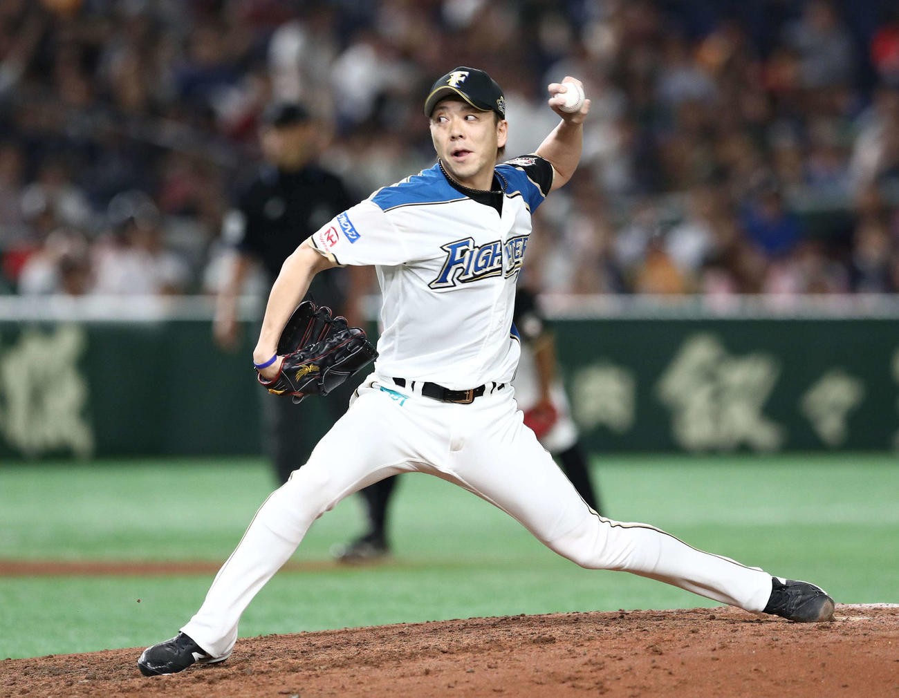 NPB MIZUNO 日ハム　宮西尚生　ユニフォーム　Mサイズ　2019年 日本ハム宮西「ビビった」最多42H 二遊間に感謝 - プロ野球 : 日刊