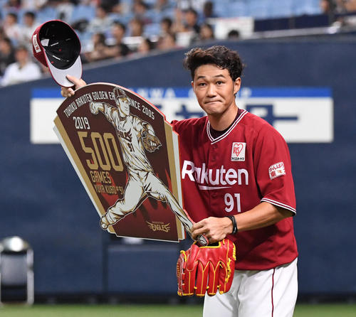 オリックス対楽天　6回からマウンドにあがった久保裕也は500試合登板を達成する（撮影・奥田泰也）