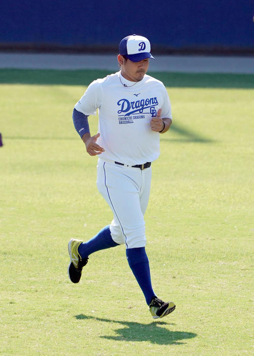 中日2軍練習　ランニングをする松坂（2019年9月15日撮影）