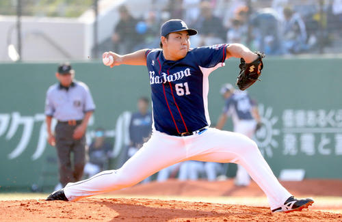 7回から登板する西武平良（2019年8月27日）