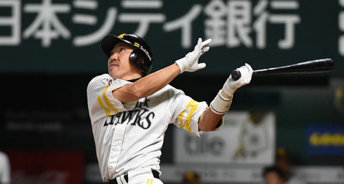 内川は勝ち越し本塁打を放つ（2019年6月15日）　