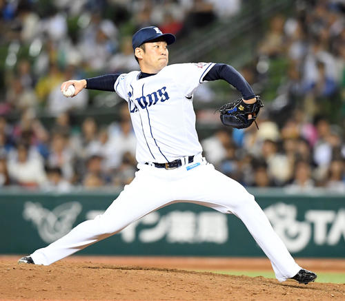 西武対日本ハム　9回からマウンドに上がった西武増田（撮影・たえ見朱実）