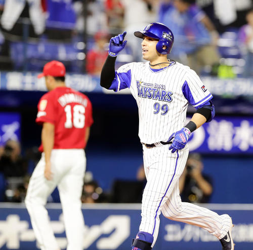 DeNA対広島　11回裏DeNA無死一、二塁、ソトはサヨナラ3点本塁打を放つ（撮影・浅見桂子）