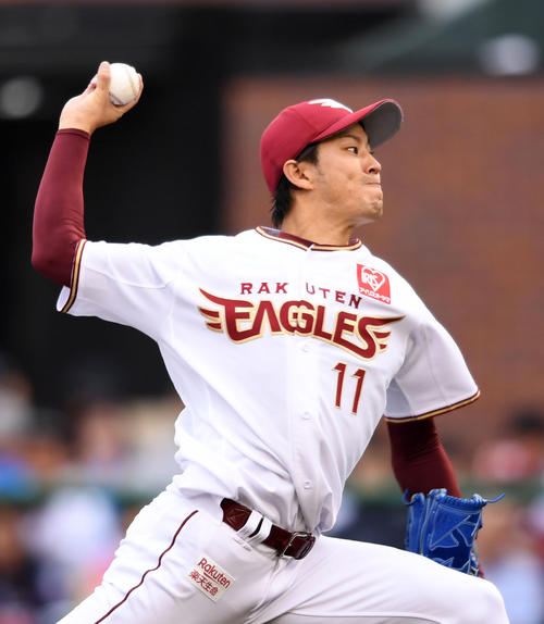 楽天対西武　力投する楽天先発の岸（撮影・横山健太）