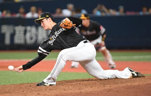 オリックス対ソフトバンク　7回を無失点に抑え12勝目を挙げたソフトバンク高橋礼（撮影・渦原淳）