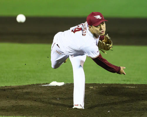 楽天対西武　楽天先発の則本昂（撮影・足立雅史）