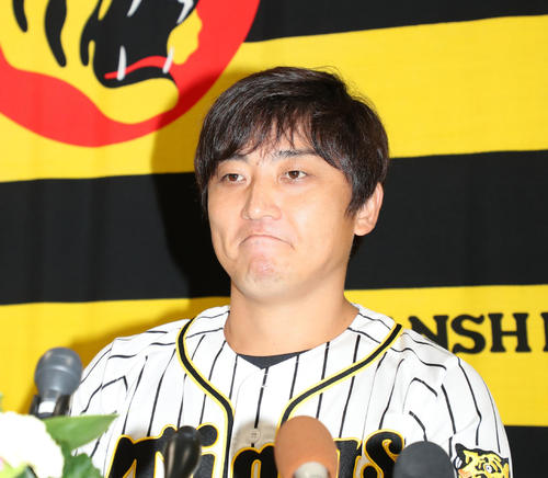 引退会見を行った高橋聡（2019年9月25日）