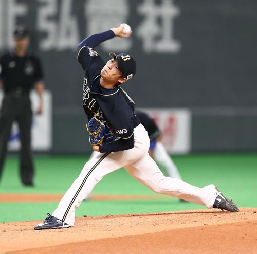 日本ハム対オリックス　オリックス先発の山岡（撮影・黒川智章）