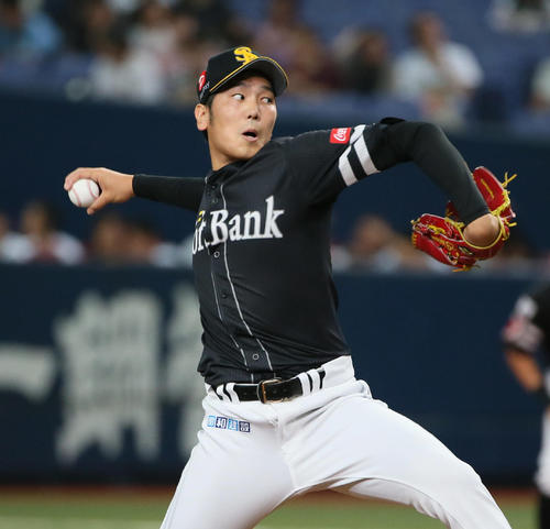オリックス対ソフトバンク　2番手で登板する石川柊太（撮影・栗木一考）